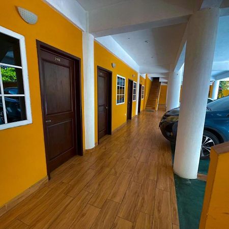 Hotel Faramo Пуэрто-Барриос Экстерьер фото